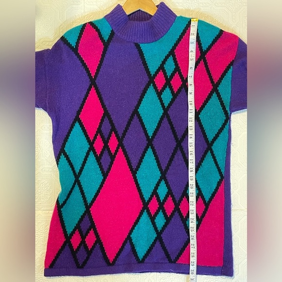 Vintage 90s Jeremy Scott Abstract Designed Pattern
Size L - Picture 9 of 11